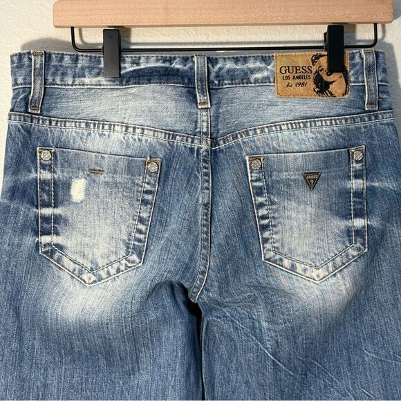 Guess Jeans Y2K 1981 Boyfriend Cropped Button Fly Blue Light Wash Women’s 26. - Picture 7 of 12